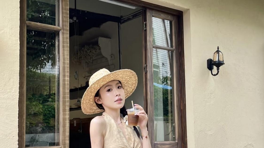 来一场南法的浪漫穿搭，提升衣品，用时尚陶冶身心