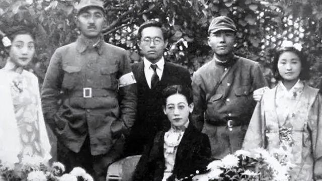 川岛芳子人间美物？抓捕她的军统特工披露：全身有针孔，老婆子相