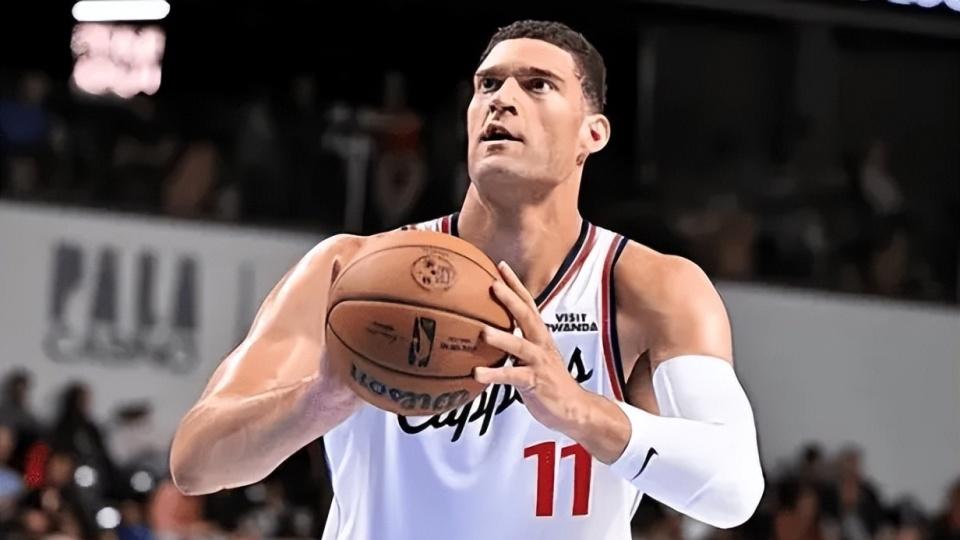 快船131-90轻取国王 球员评价：5人满分，4人及格