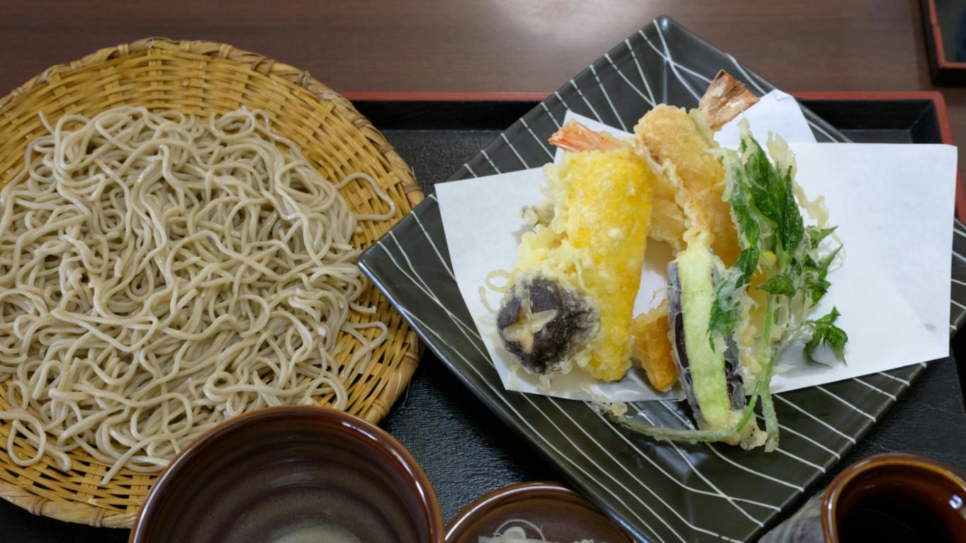 一顿880元的午餐，让30万年薪的工作没了：职场当中并不存在所谓的小事