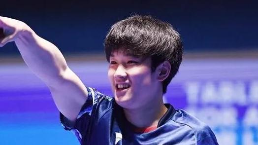 国乒男队现状：樊振东久不回归，林诗栋崛起，王楚钦状态不稳定