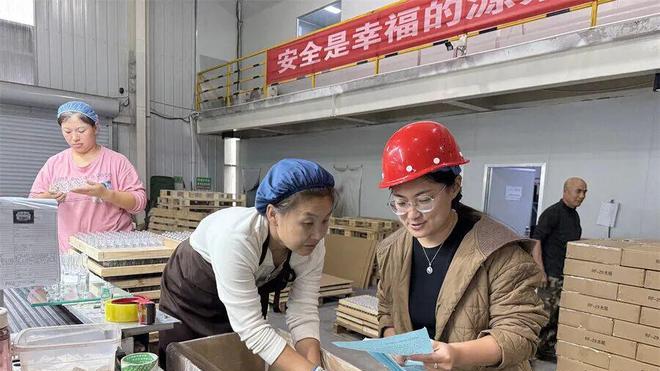 闻喜县总工会: 送“安全”入企 当好安全生产“娘家人”
