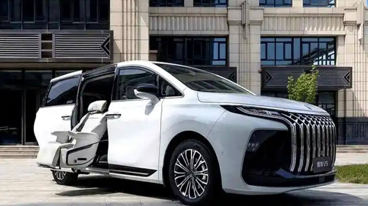 把钱准备好 四款MPV新车来袭 丰田皇冠威尔法特别版领衔