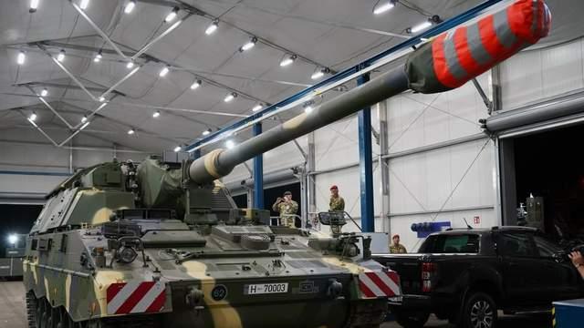 北约火炮王者进化！德国PzH 2000 A4亮相，专为高科技战场而生！