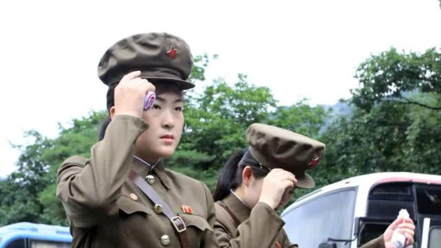 金正恩治理下，朝鲜街头那些未婚姑娘有多美？