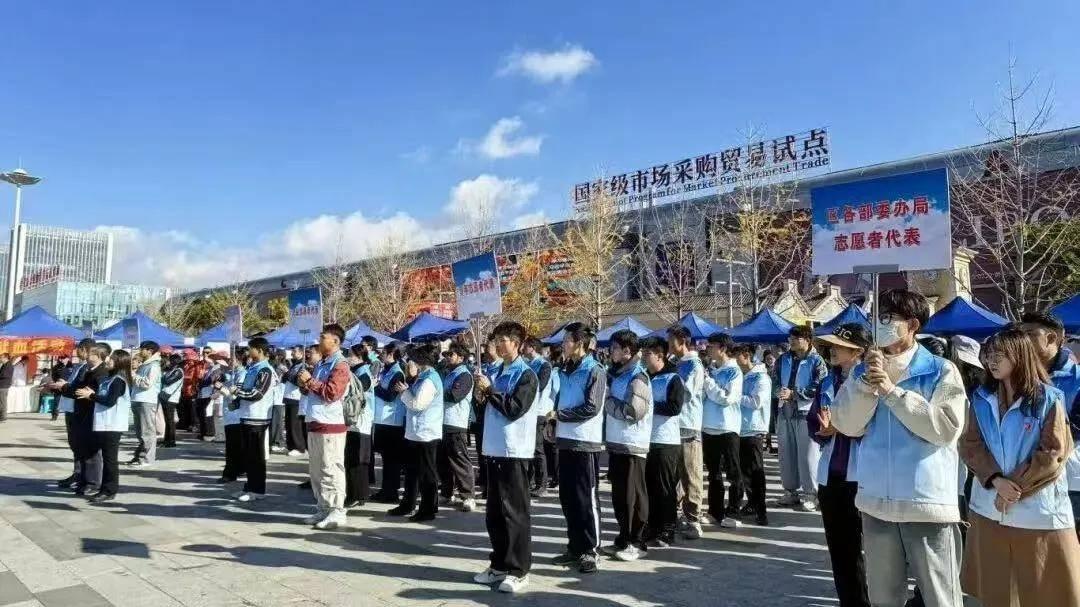 汇聚志愿力量 弘扬宪法精神——官渡区总工会扎实开展宪法宣传基层行活动