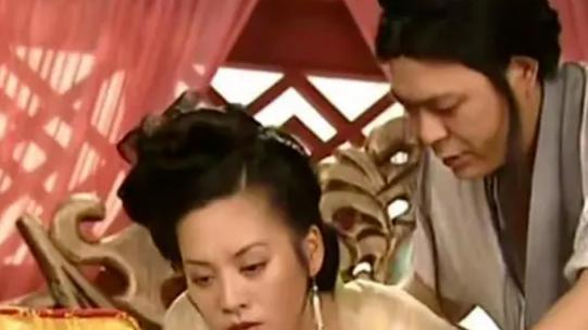 嫪毐有一个异于常人之处，使赵姬心甘情愿为他生子，一般人做不到