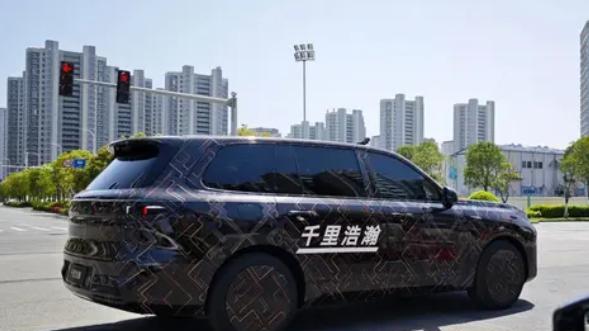 设计师审美在线？银河M9谍照曝光，传统门把手竟成实用亮点！