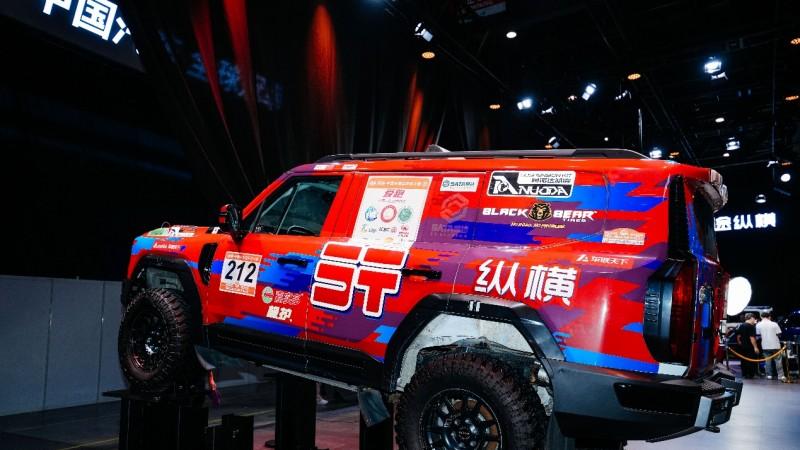 纵横G700环塔版：赛事基因赋能，硬核技术铸就“无界”越野王者