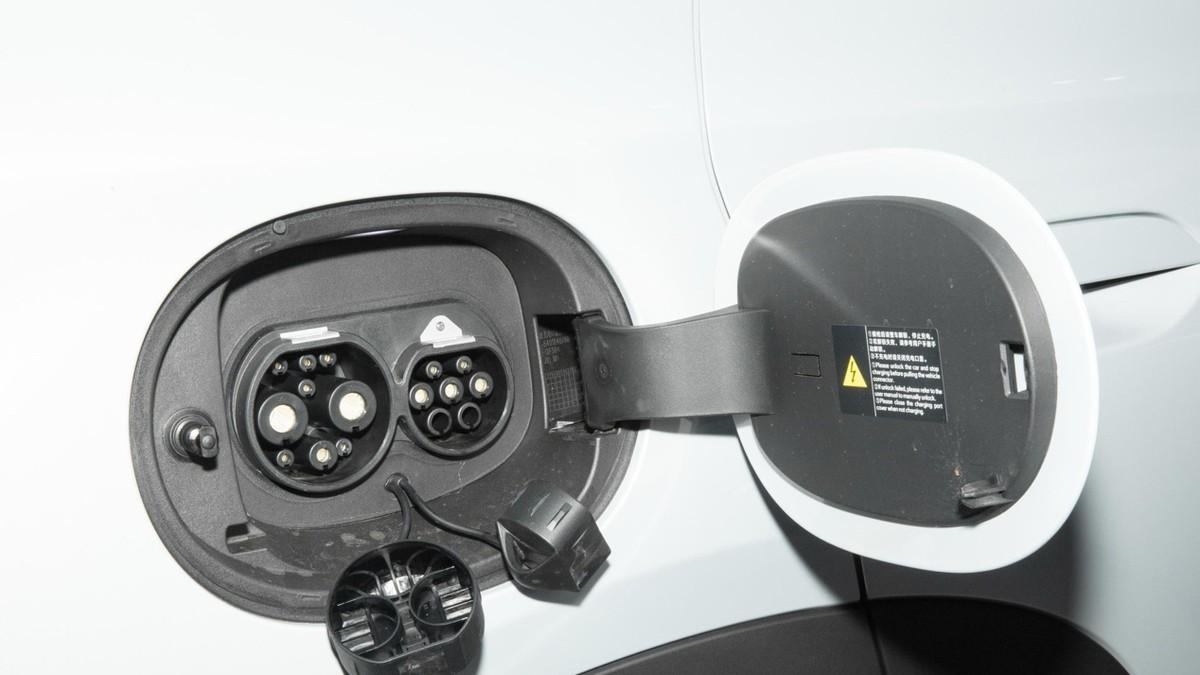 10万级纯电SUV，深蓝S05与海狮05，谁更懂生活？