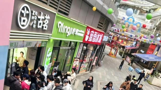 羽衣甘蓝价格偏高口感争议大，网友热议健康食材选择，樊振东推荐引发购买热潮