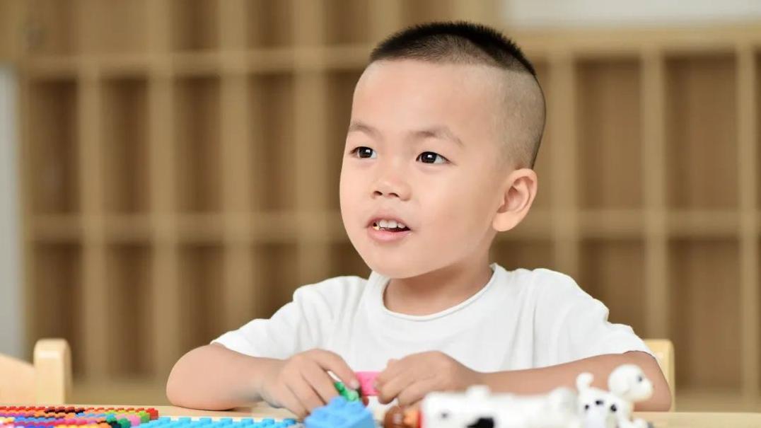 那些被屏幕吞噬的孩子失去了什么？