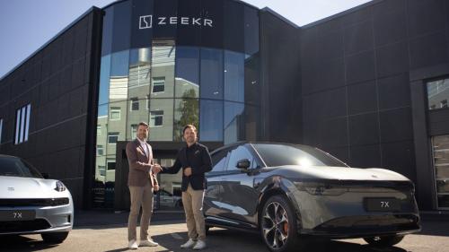 50万台！极氪44个月跑出中国速度，BBA看了都慌？