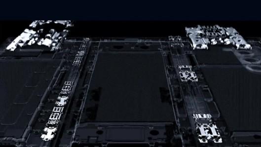 解锁10英寸巨幕 三星Galaxy Z TriFold纤薄设计与强劲性能兼得