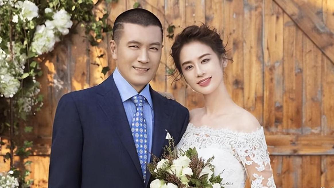 黄圣依和杨子开始反击，间接揭露《再见爱人》有剧本，好一盘大棋