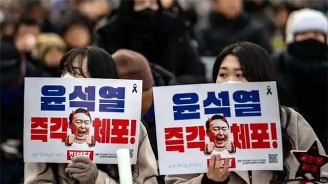 撕裂加剧2大动荡来袭！尹锡悦宣判时间要定？李在明防弹背心准备