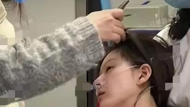 赵露思解约风波揭露公司3亿天价合约！资本操控下的明星困境，竟比宫斗剧更狗血！