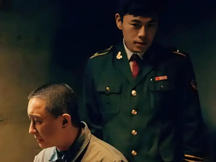 《借命而生》：秦昊韩庚上演“秃头”追击战！看完我给导演磕头！