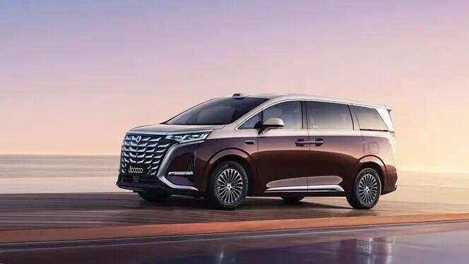 三年30万辆享誉全球，验证腾势D9“中国豪华”含金量