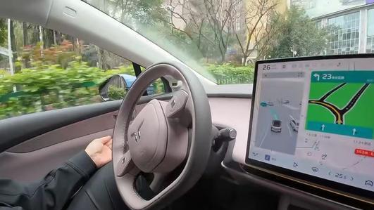 传统品牌向新势力开战，智驾版红旗天工05售价17万