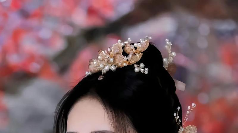 于正计划失败：白鹿和杨紫越级对标，中断了白鹿的95花顶流之路？