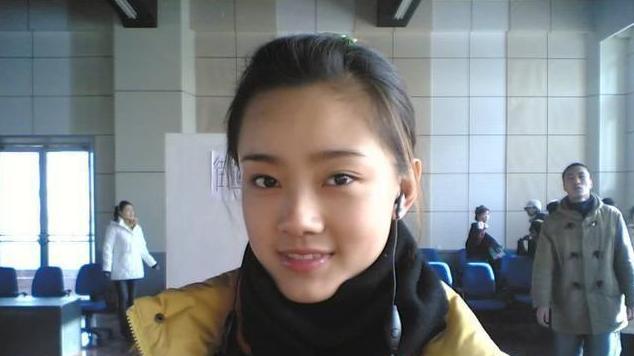 从荧幕新星到田园教师：曹嘉睿的另类人生选择