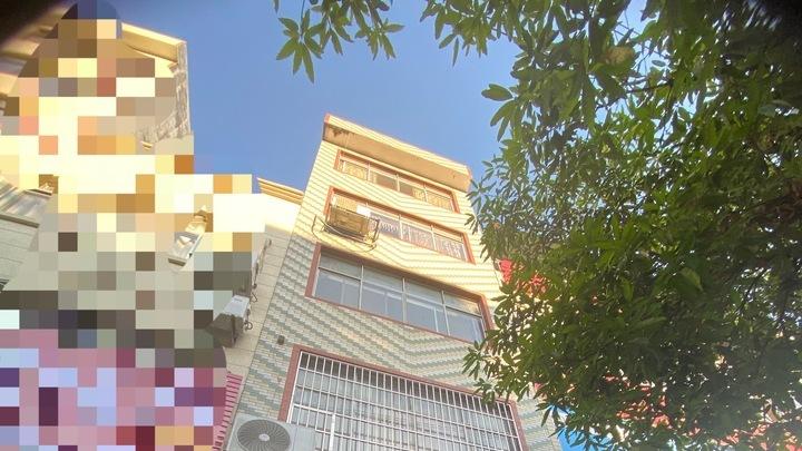河池都安一栋6层自建房第四次拍卖，被人底价116万元拍下了