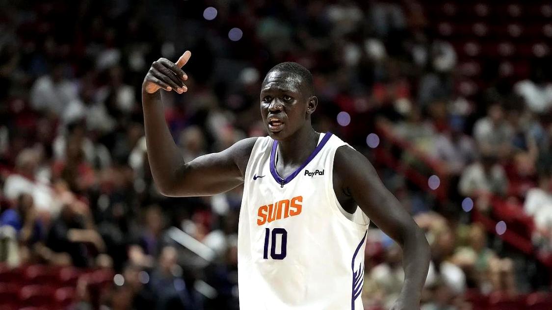 25届新秀前十如今表现如何？前7顺位无一水货，小杨好兄弟遭弃用