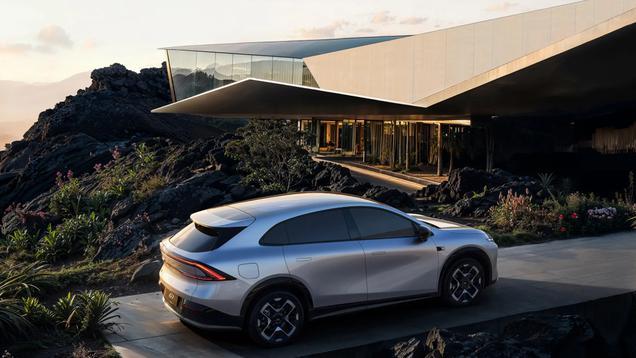 定位中型SUV，还有大空间加持，小鹏G7即将亮相上海车展