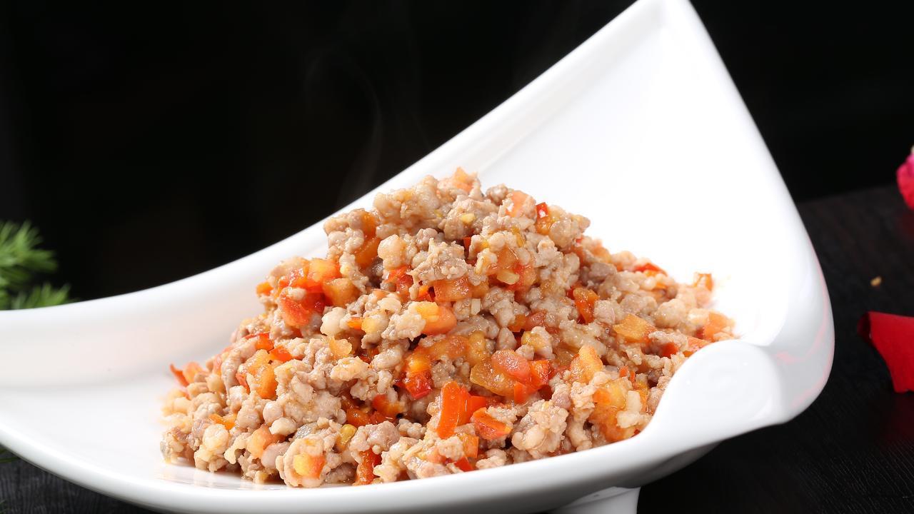 云南8大名菜：舌尖上的七彩风情，你最喜欢哪个？