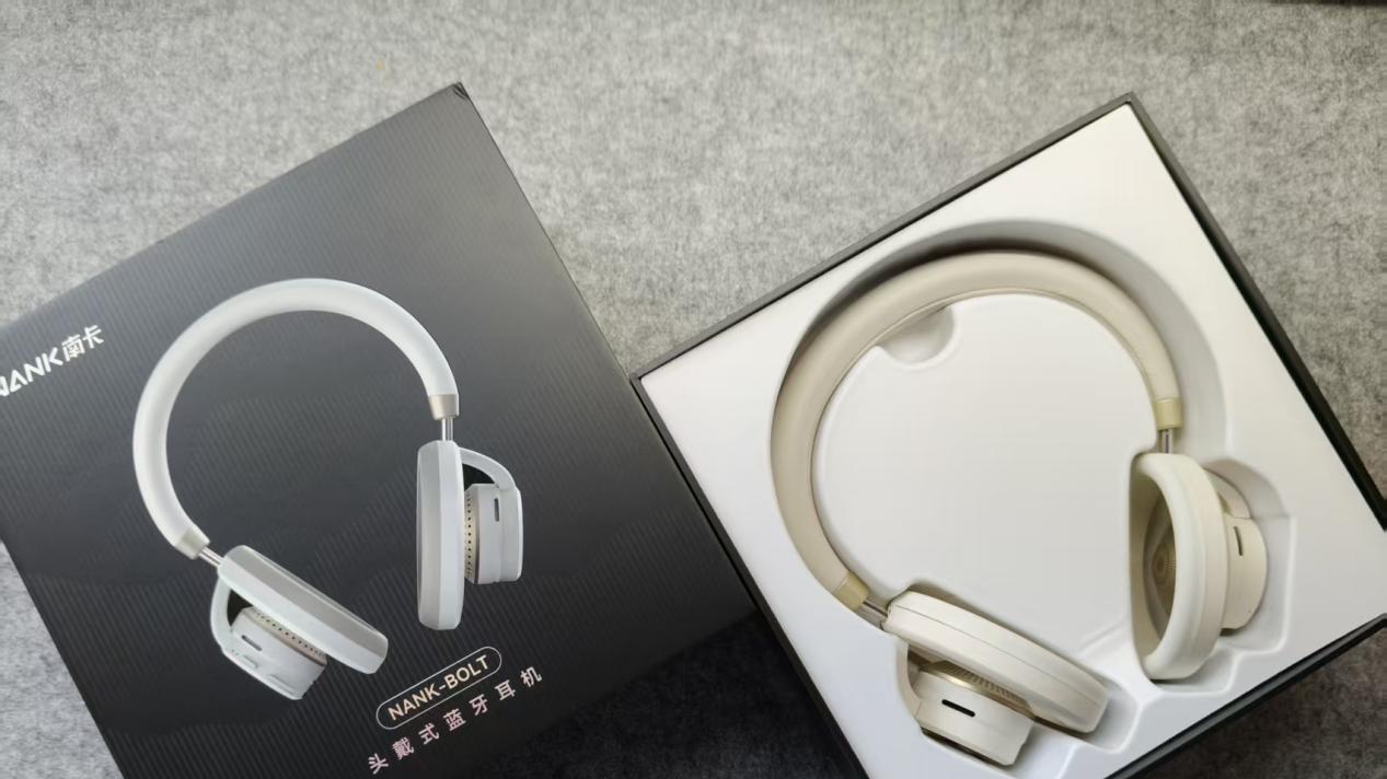 打破边界的声学新物种：南卡Bolt开放式头戴耳机深度体验