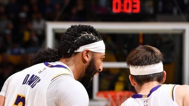 东契奇空降洛城，里夫斯成最大牺牲品？湖人防守护不住三分！