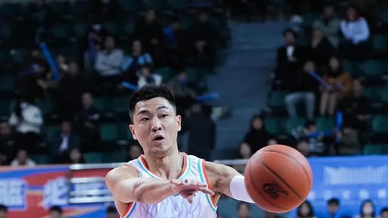 山东6分憾负广东罪魁祸首找到，看看郭士强选的国手！