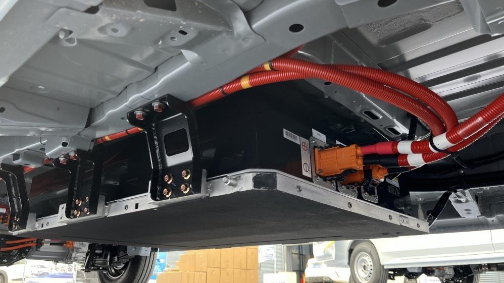 后驱8方 还能赚能省 东风睿立达V8E广开财路