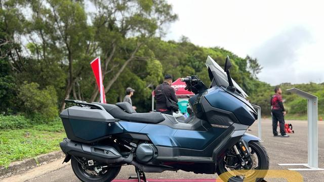 SYM TTLBT 508大踏板豪华旗舰首试，舒适驾乘新体验，颠覆你对踏板的传统认知