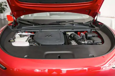 30分钟订单破万！新一代智己LS6凭啥这么火？试驾后明白了