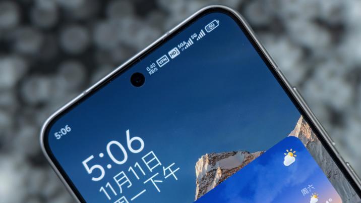 雷军宠粉放大招！小米15深度拆解：三大黑科技让友商连夜改方案