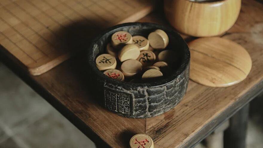 你目前的职业受阻，想寻找更多的发展方向？请务必要看看八字里的 “隐藏选项”