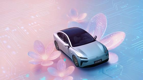 东风奕派eπ007焕新上市，国民轿跑11.59万起，好玩好开潮流座驾