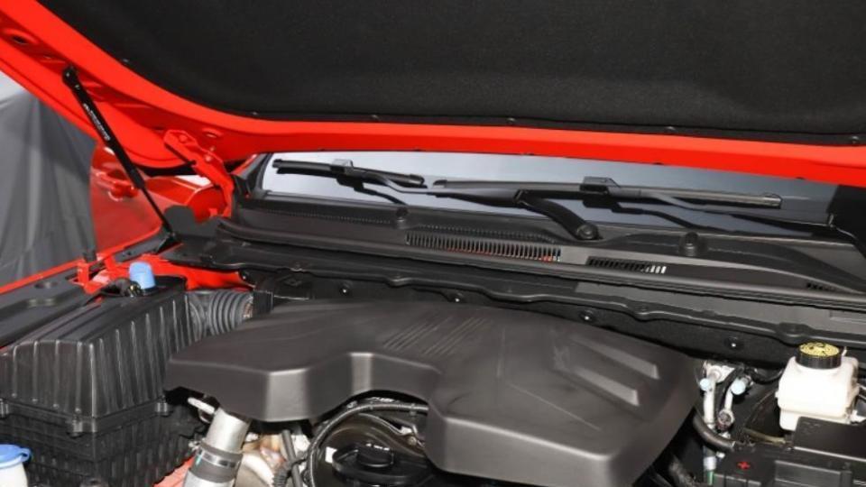 威麟R08成都车展开启预售 两种动力 预售价8.88万起