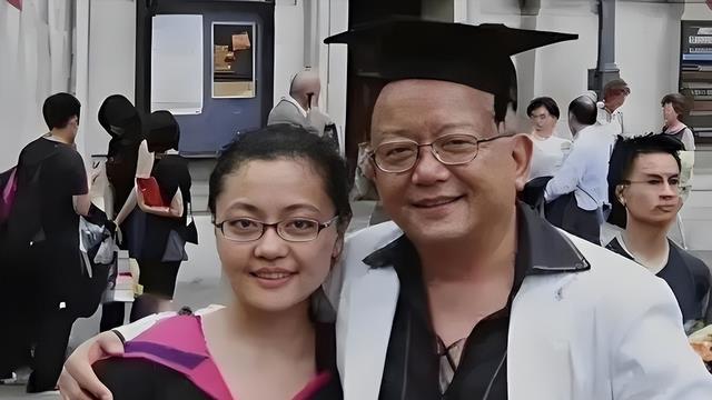 王刚以为有了儿子可以安度晚年，现如今的状况却让人感叹