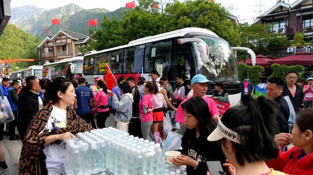 一份早餐的温度，一场爱心的奔赴｜2025汶川马拉松为爱启程~