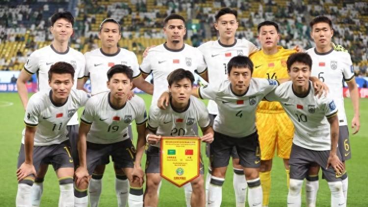 国足失利，是技不如人，还是体制之殇？我们还能期待奇迹吗？