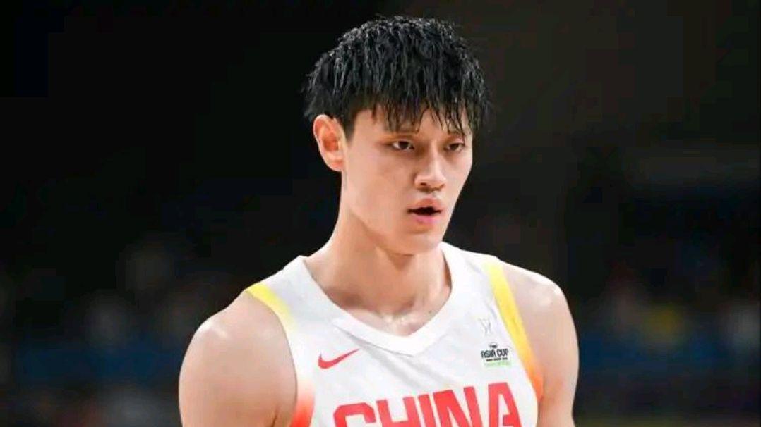 曾凡博下家3选1，其归属权并不是CBA北京男篮，年薪仅10万美元