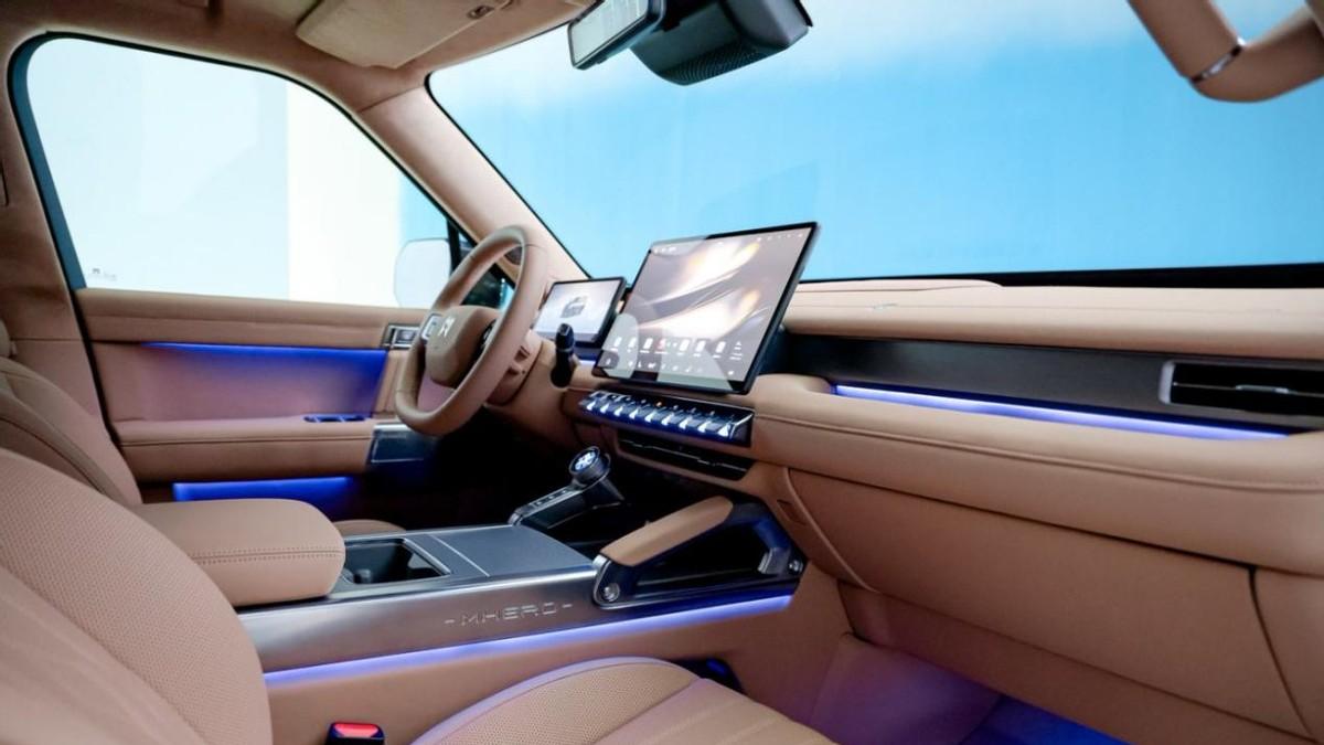 铁血猛士×满血华为，猛士M817打响豪华智能越野车标准第一枪