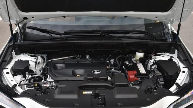 雷克萨斯中型SUV清库存，2.5L配8AT变速箱，起售价降至22.88万