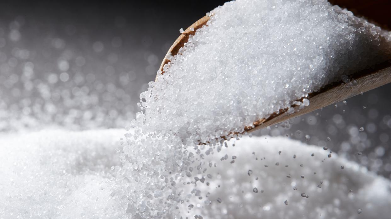 千年食盐史：解密从自然资源到餐桌的转化