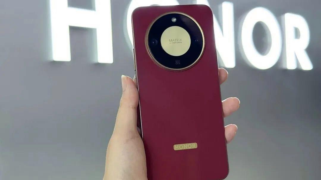 续航超越红魔10S Pro+，史无前例的8300mAh电池，荣耀X70值得买吗