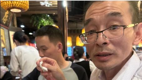 清明小长假浩男已确定不回家，老谢百分百会去南京，思念战胜距离