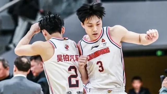 广厦复仇山西！广东、浙江取胜，CBA积分榜更新，常规赛冠军出炉